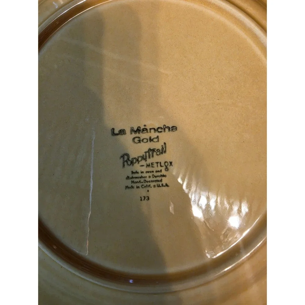 Metlox Poppytrail La Mancha Gold Dinner Plates Set of 4 Vintage Stoneware 10.5